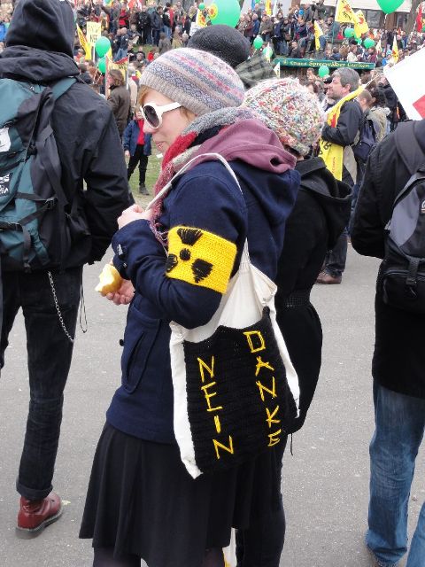 _nett_gestrickter_protest