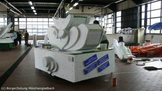 004-004d.jpg